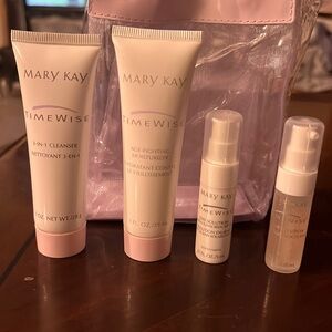 MK Timewise Miracle Travel Set
